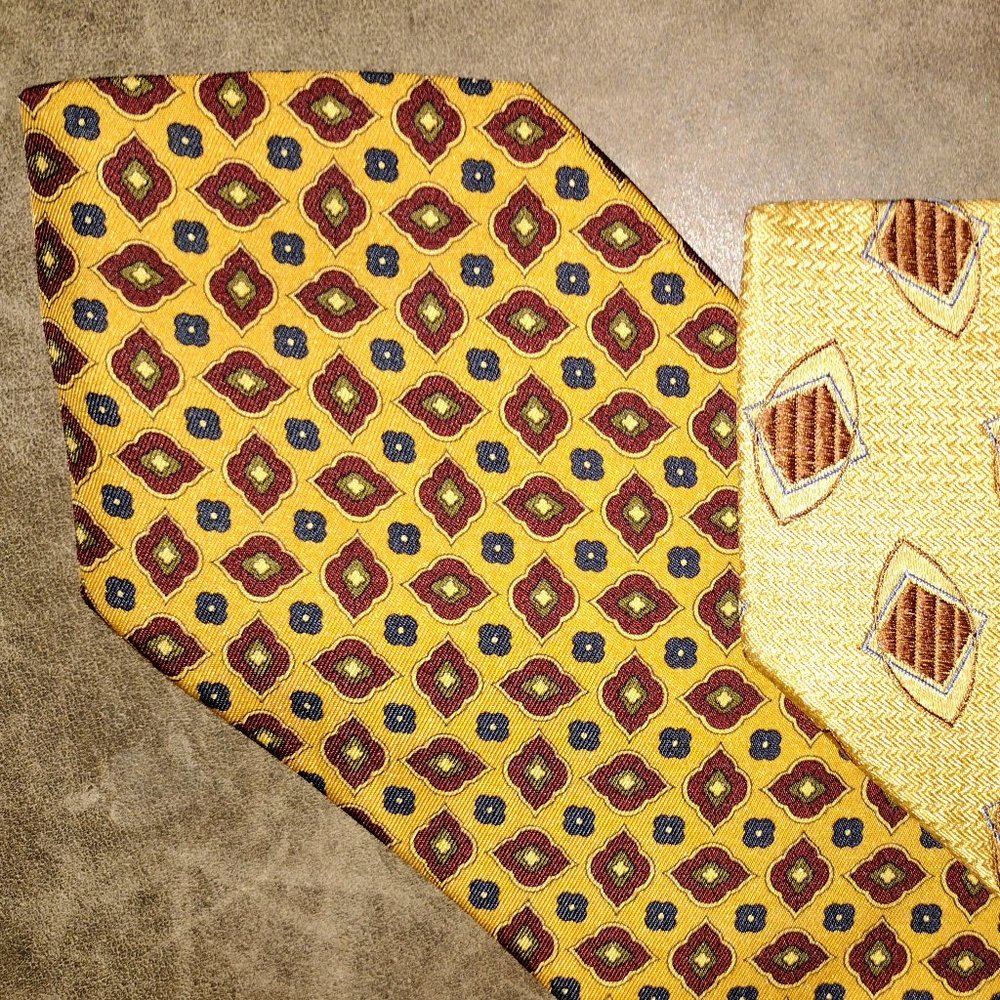 (2) Italian Made Ties - JoS A. Bank/Tommy Hilfiger – Geometric Designs 100% Silk
